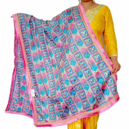 veerzara-phulkari-grey-background-and-pink-border